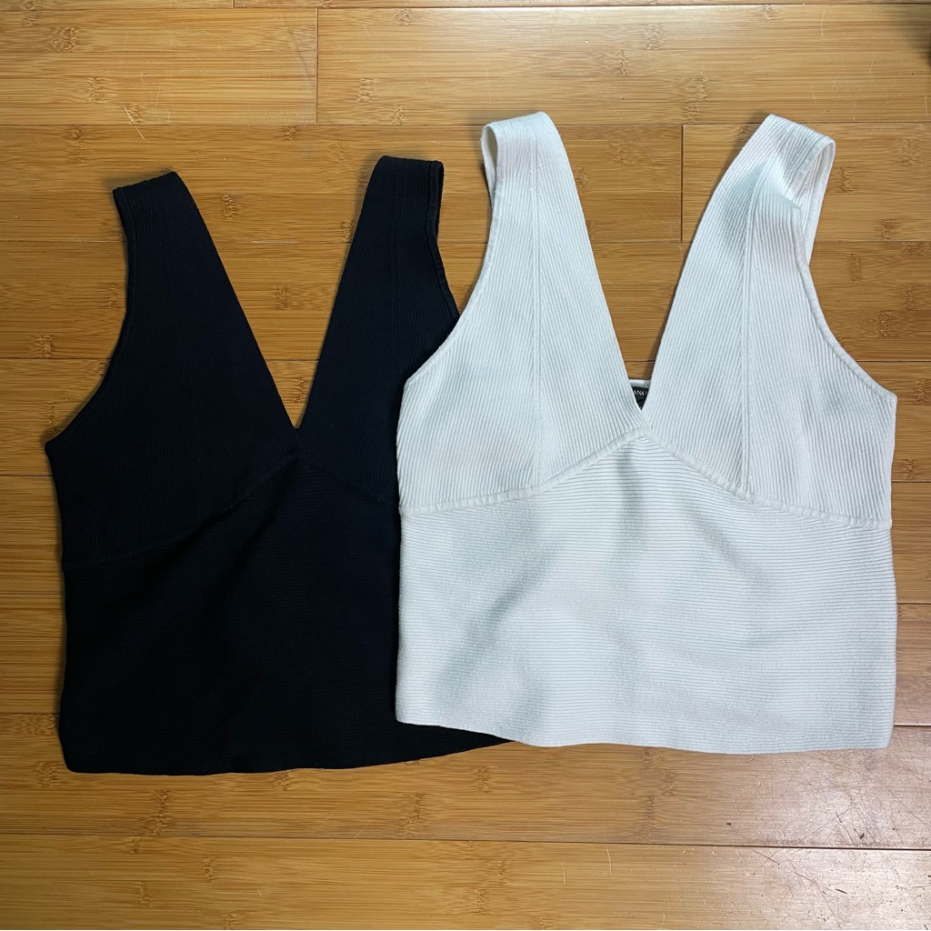 Banana Republic Vneck Tank Sweater Crop Top Set Of Two Black White Womens Large